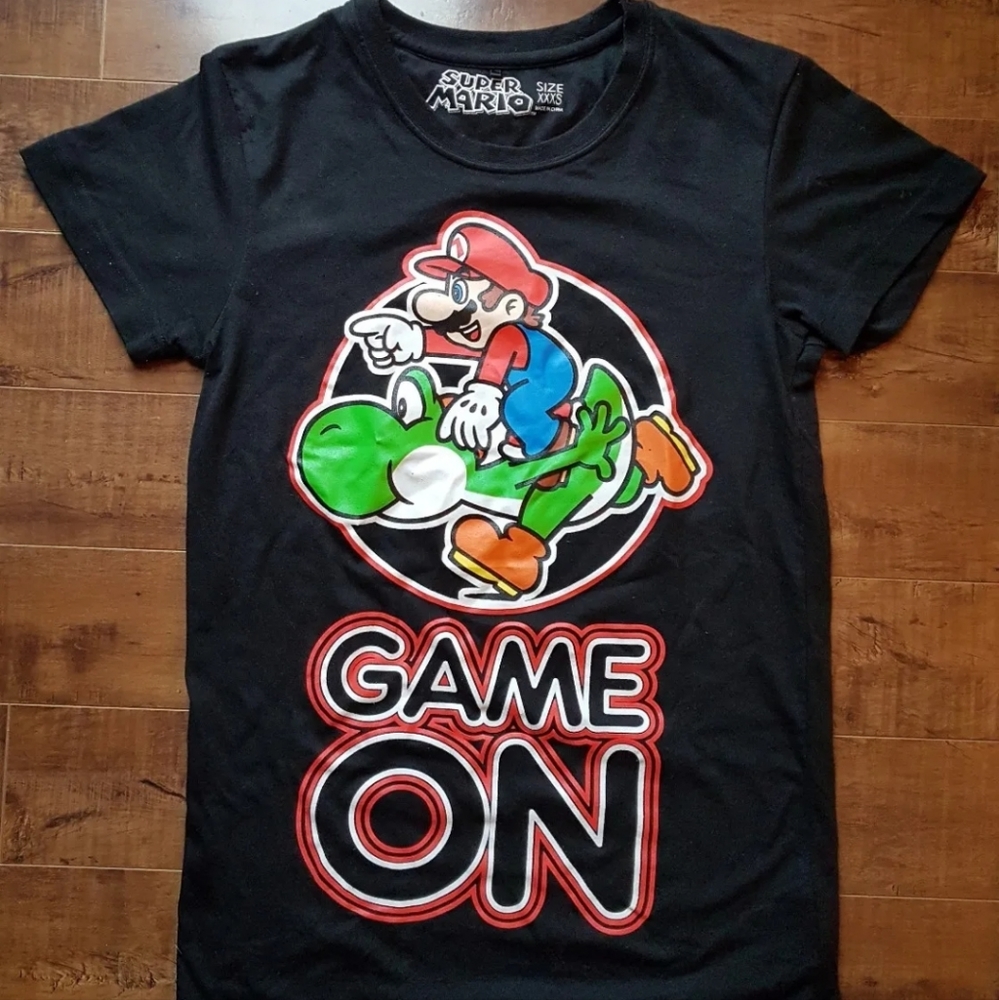 SUPER MARIO & Yoshi "GAME ON" Black Graphic OFFICIAL T-Shirt Women Sz Small